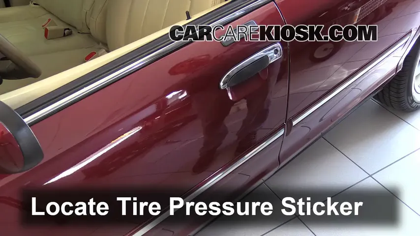 2009 Mercury Grand Marquis LS 4.6L V8 FlexFuel Tires & Wheels Check Tire Pressure
